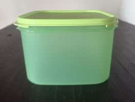 Tupperware Behälter