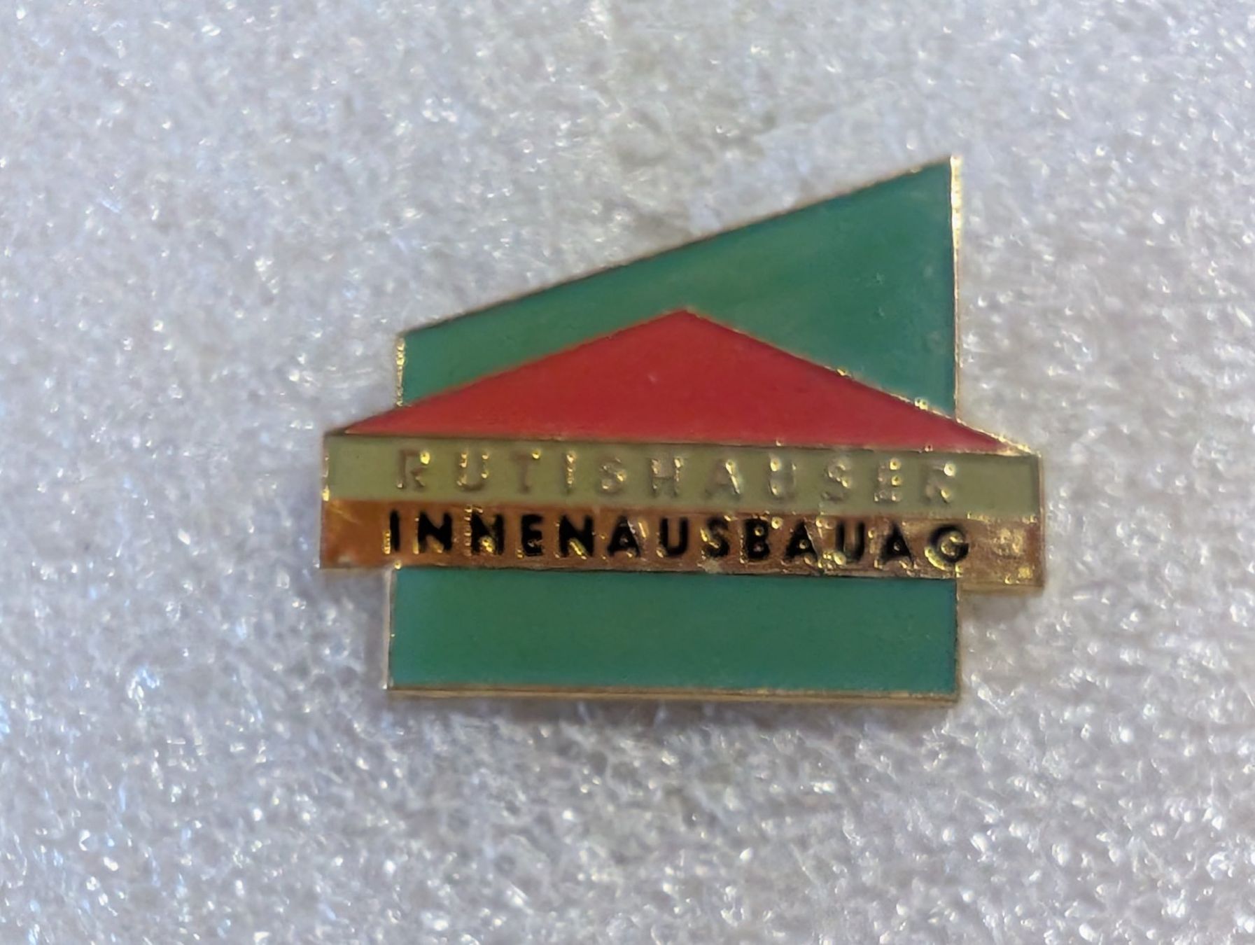 Placchette & Badge: Ansteckpin 187: Rutishauser Innenausbau – Usato da Oppligen venduto da Pin-Fall-Shop