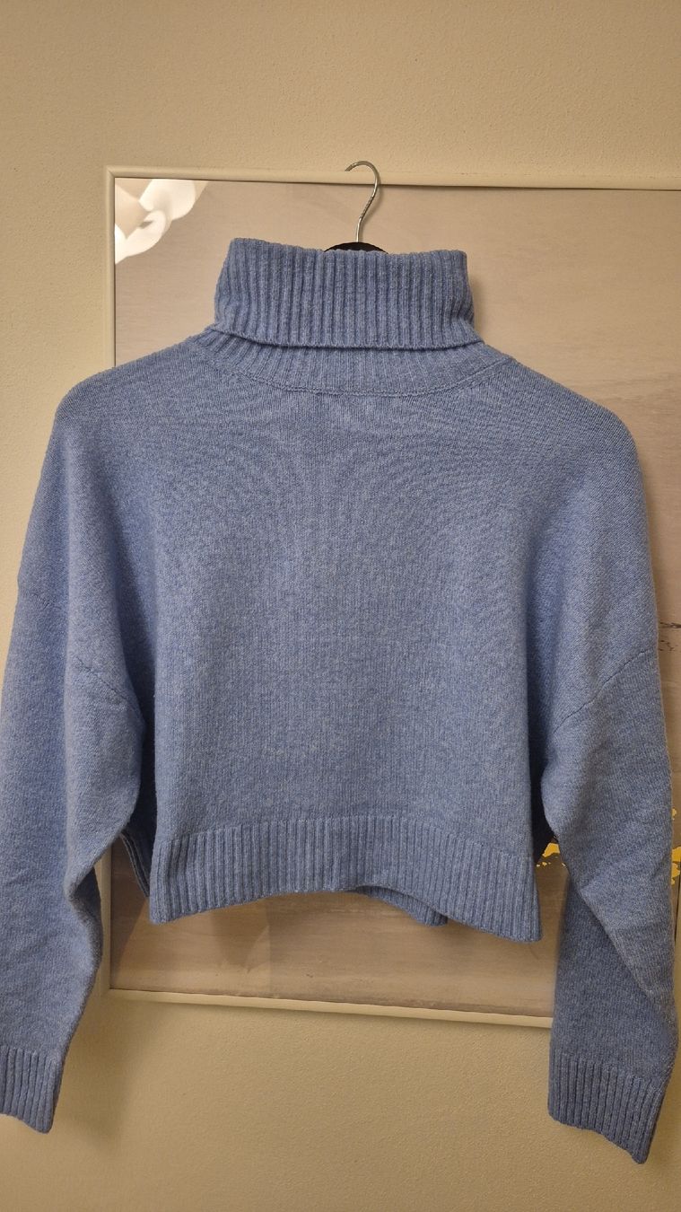 Stradivarius Maglioni & Felpe: Blue Turtleneck Sweater S Stradivarius – Nuovo (secondo la descrizione) da Mellingen venduto da kadir5722