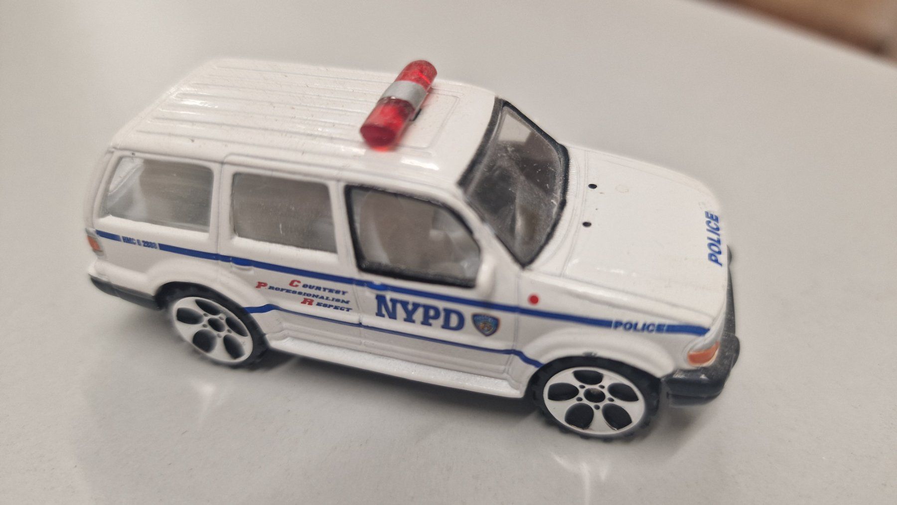 Voitures modèles: Modellbau,  Polizeiauto NYPD, 4 Stück – D'occasion à Weisslingen par and-lo73 5