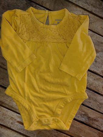 Süsser Baby Body, Senfgelb, Grösse 3M - 62