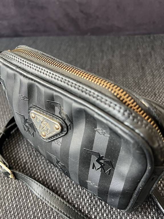 Borse da donna: Maison Mollerus kleine Tasche  – Usato da Wädenswil venduto da charmicss 1