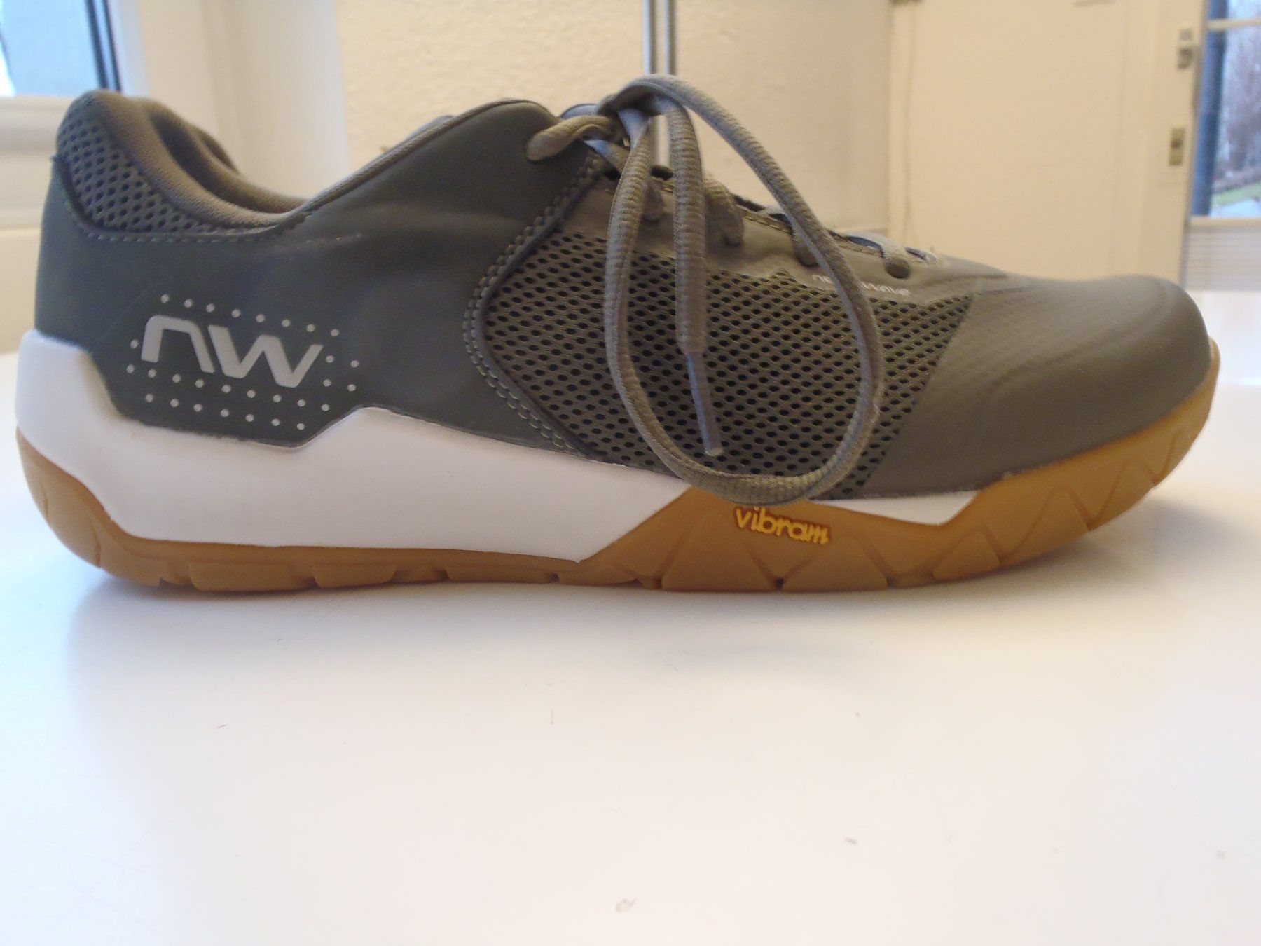 Northwave Scarpe da uomo: Northwave Multicross Radschuhe (43) – Nuovo (secondo la descrizione) da Thalwil venduto da Chiaraai 1