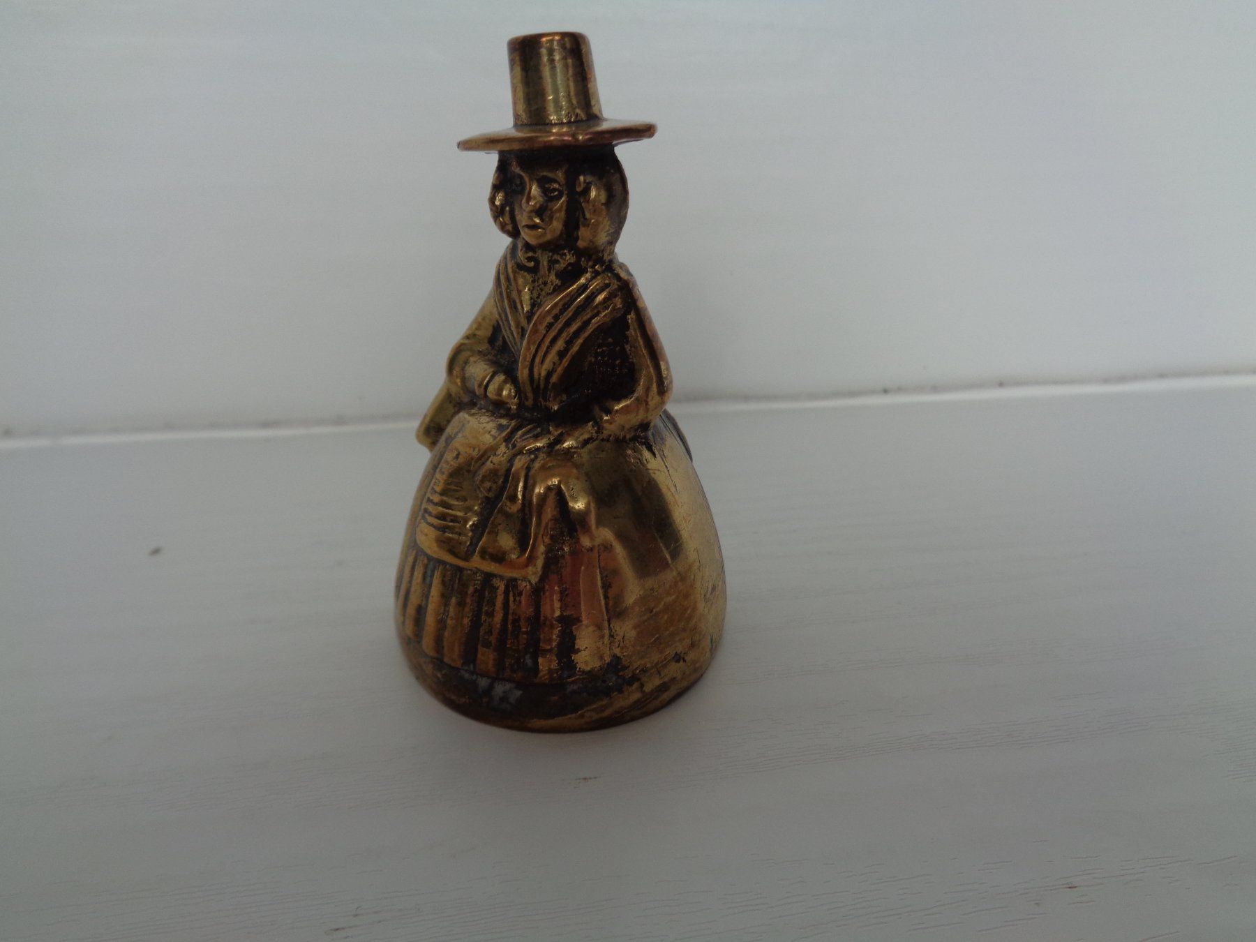 Cloches & sonnailles: 2 Biedermeier-Tischglocken - Messing – D'occasion à Chur par omonia 1