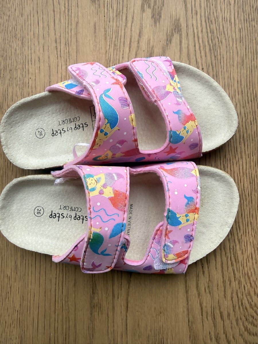 Scarpe per ragazze: Sandalen Gr. 26 – Nuovo e nell'imballaggio originale da St. Gallen venduto da gat_kp29 3