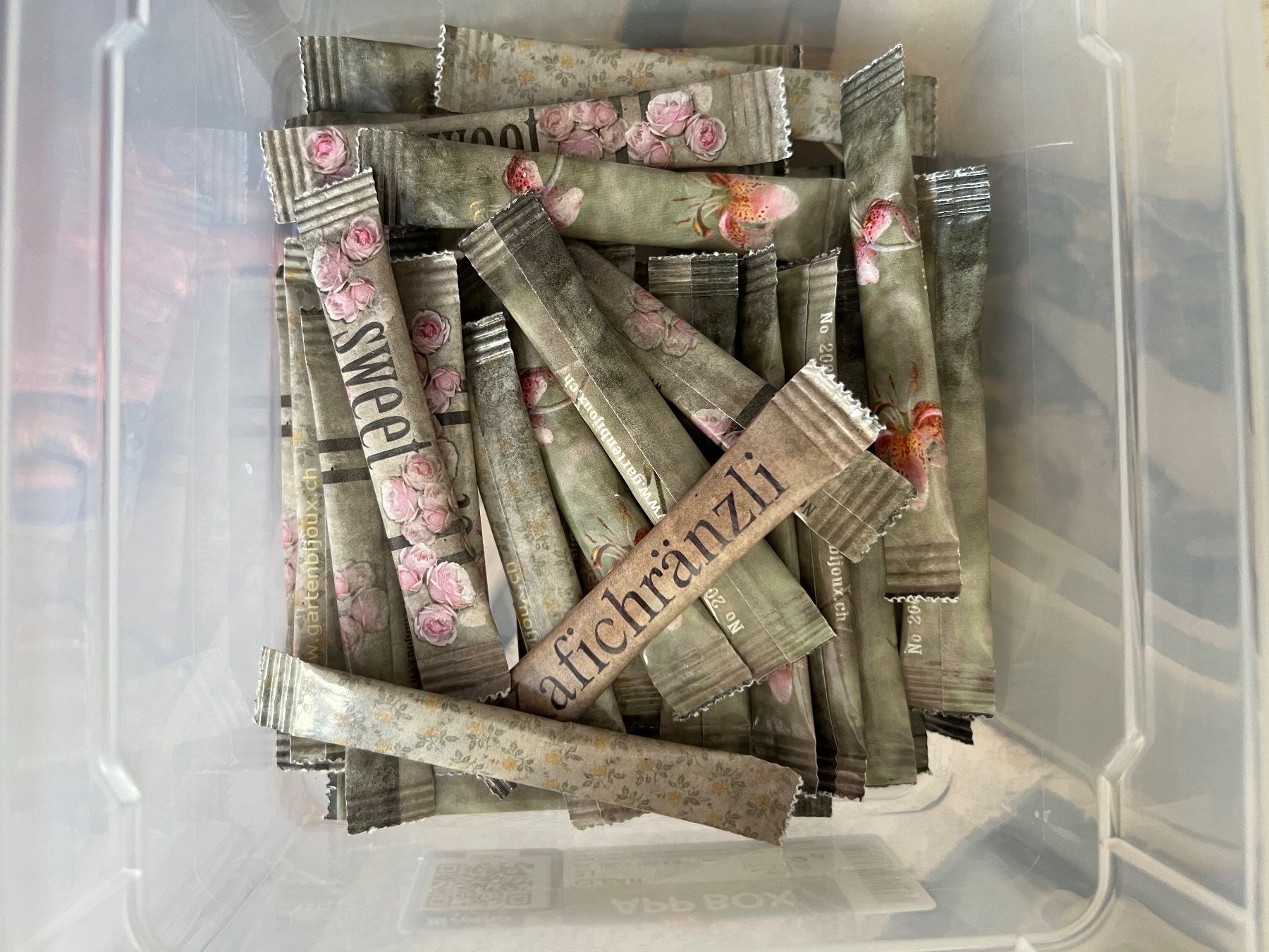Cibi & Specialità: 10 Zuckerportion als süsses Mitbringsel – Nuovo e nell'imballaggio originale da Thun venduto da SabineMyriel