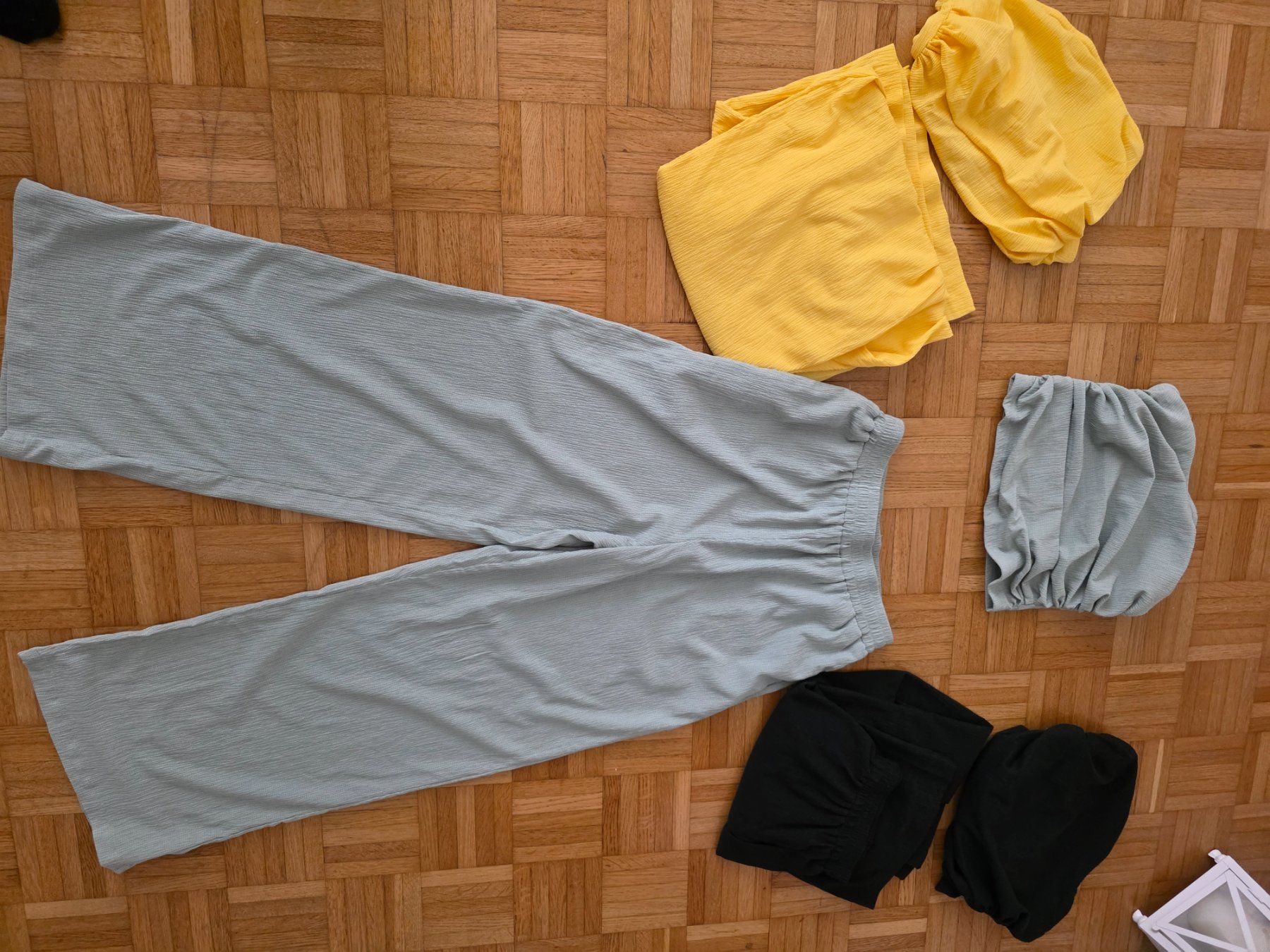 Shein Lots de vêtements: SHEIN 3 Set – Neuf (Voir description) à Basel par NyGrow 1