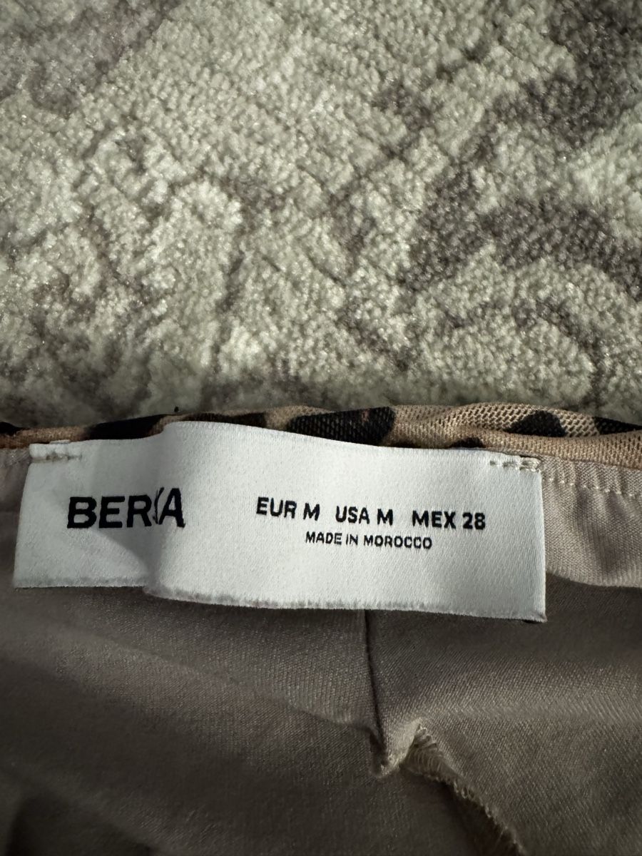 Bershka Gonne: Leo Print Mini Rock (skort) – Usato da Schaan venduto da kri_tsw8 3