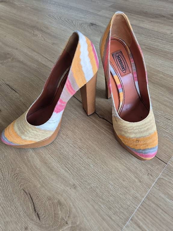 Scarpe da donna: Missoni nr 37.5 – Usato da Melano venduto da Misscherie