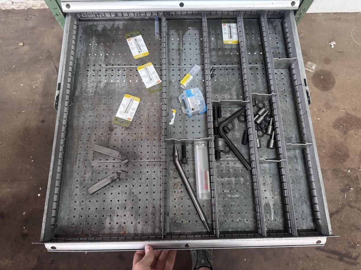 Lista Armadi: Lista Werkzeugschrank mit inhalt – Usato da Fiesch venduto da sch_tl8b 5
