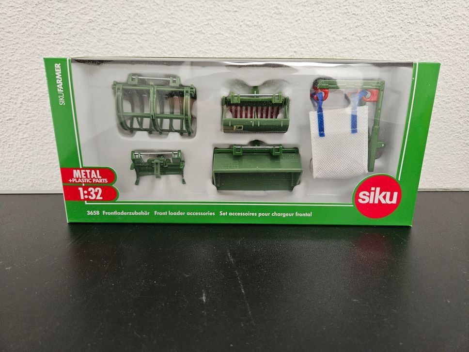 Siku Giocattoli: Neu - Siku - 3658 - Frontladerzubehör – Nuovo e nell'imballaggio originale da Dagmersellen venduto da Jarsetz_Restposten