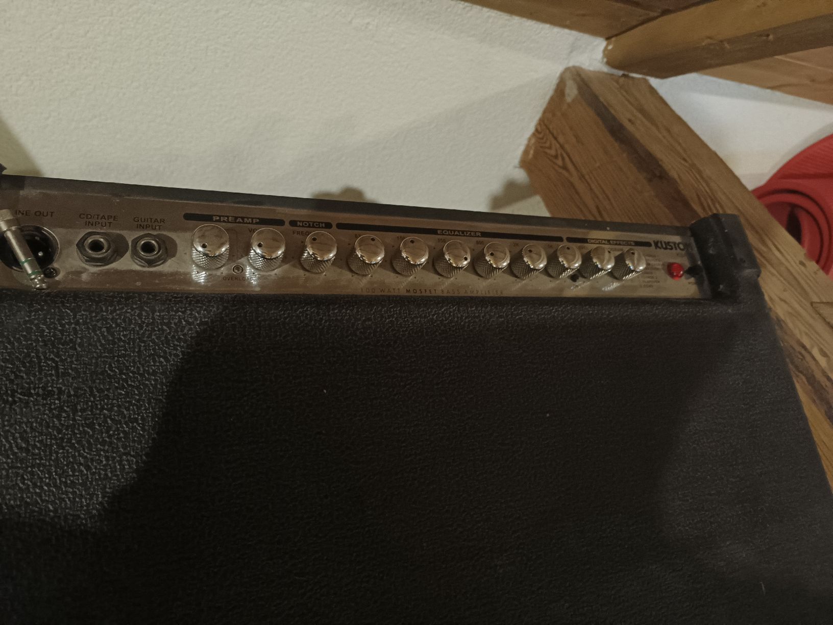 Amplificatori: Kustom KBA100 amplificateur basse – Usato da Corcelles près Payerne venduto da Mxm02