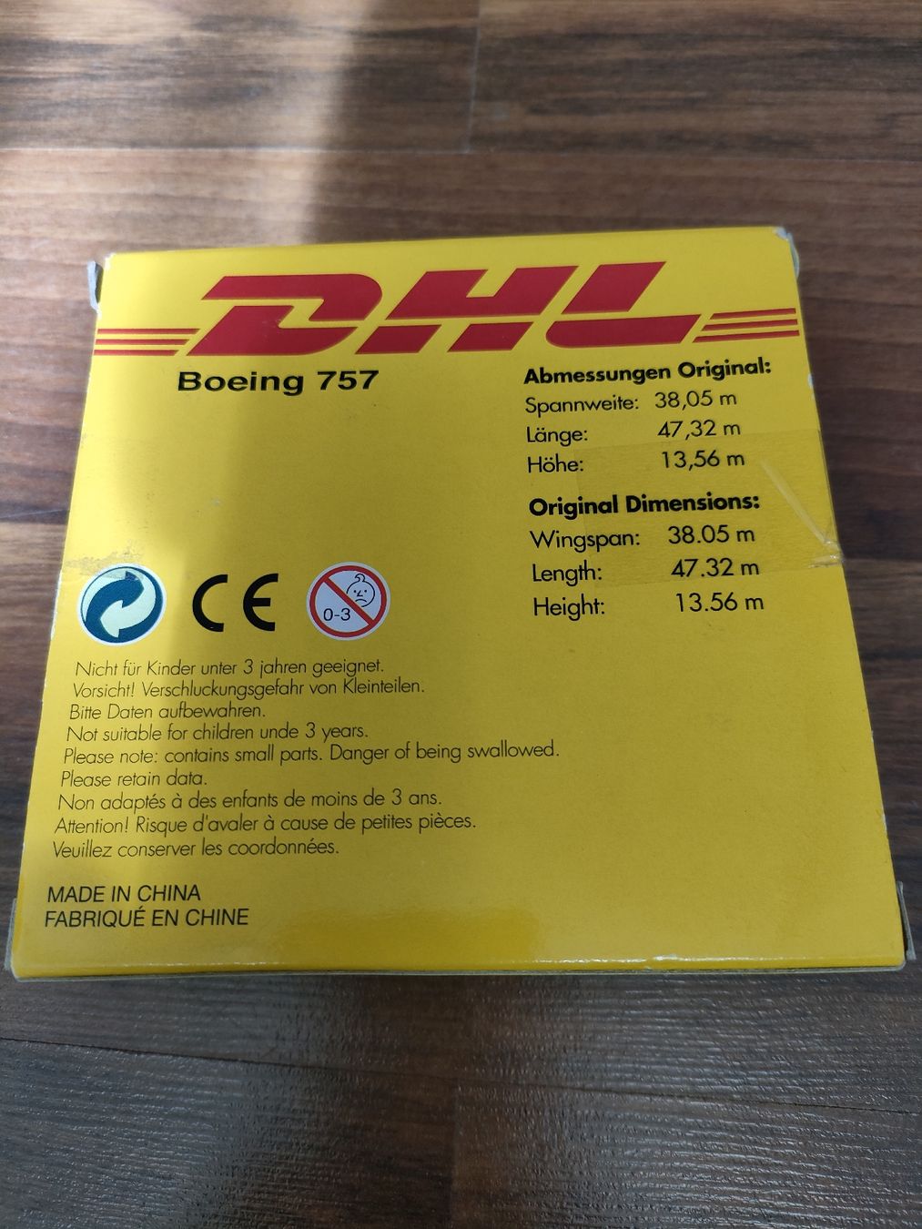 Modellbausätze & Standmodelle: DHL Boeing 757 Grösse 1:400 – Neu und originalverpackt aus Leuggelbach von Schreiner21 5
