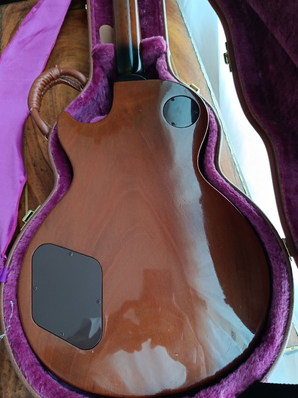 Gibson Strumenti musicali: Gibson les Paul 1994 – Usato da Sion venduto da norns 4