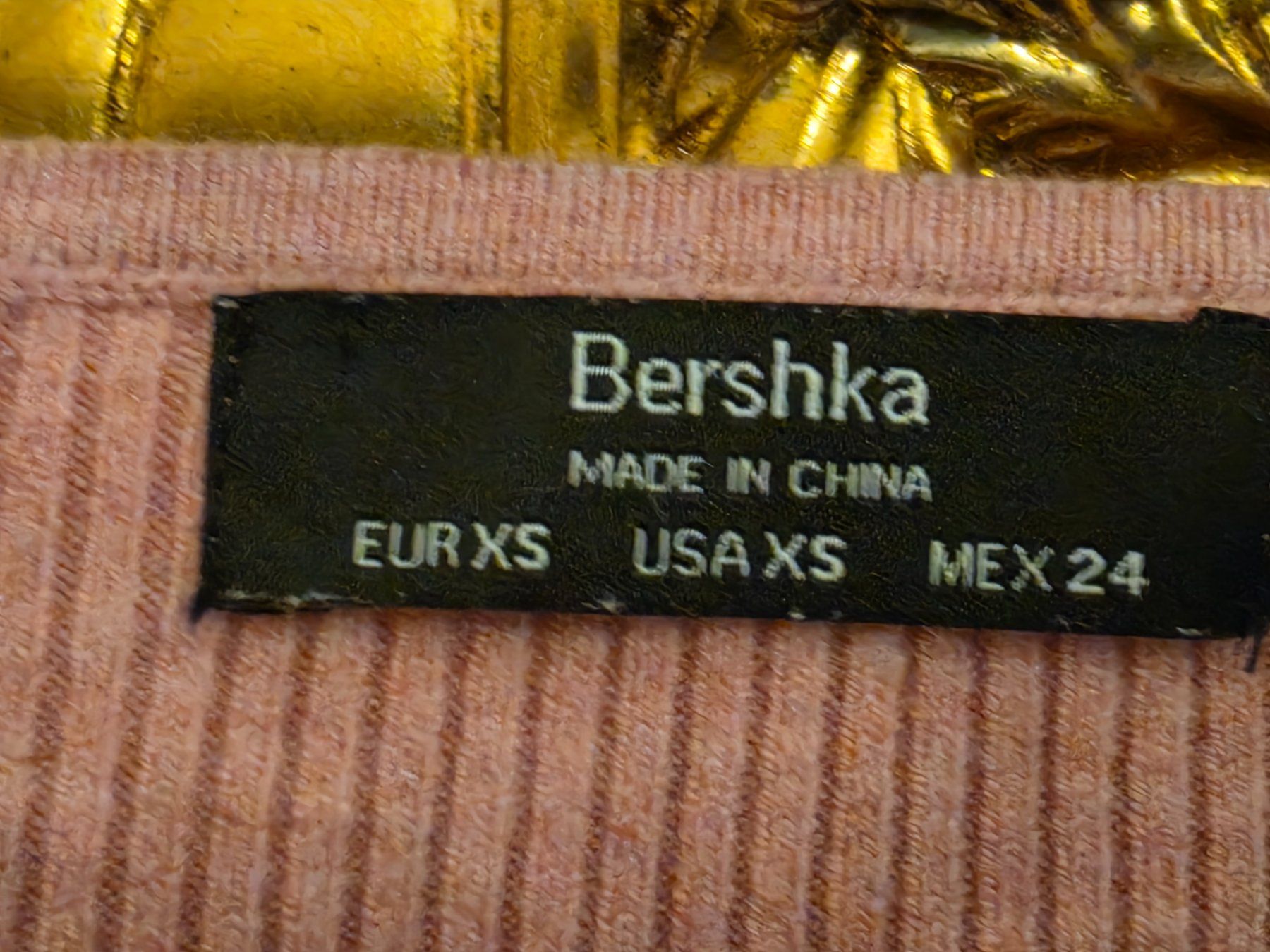 Bershka Tops: Bershka Body – Gebraucht aus Allschwil von Virgo 1