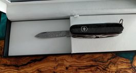 "VICTORINOX DAMAST 2021 Nr. 1721/6000"