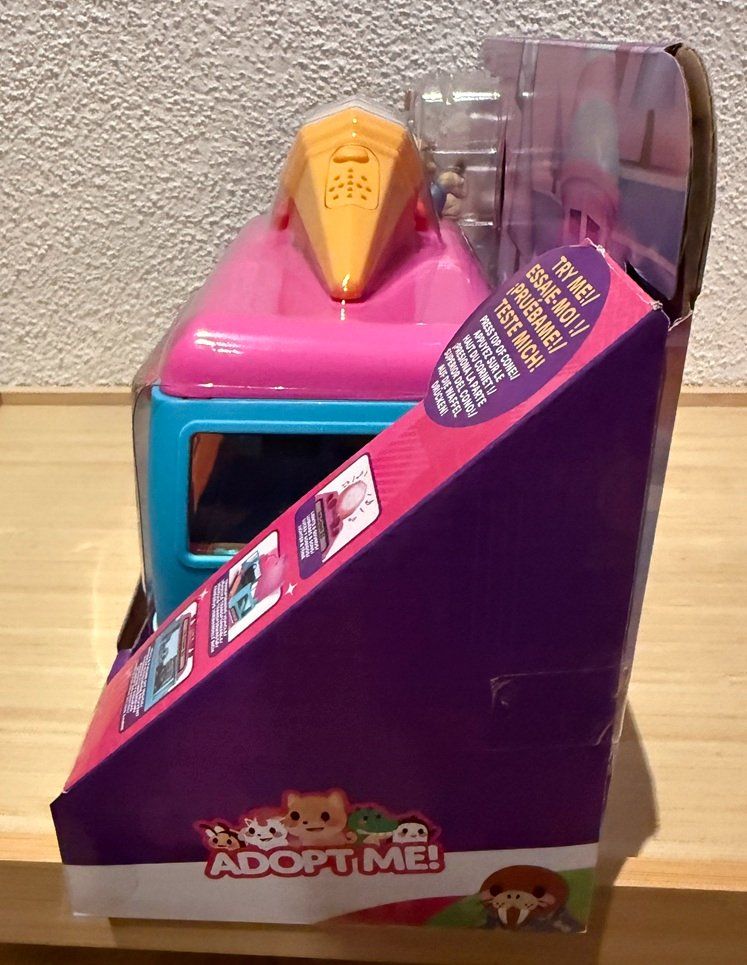 Giocattoli: Adopt Me - Ice Cream Truck – Nuovo (secondo la descrizione) da Luzern venduto da Dj_alexey 4