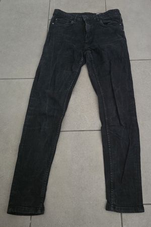 Jeans Damen schwarz Grösse 40 guter Zustand