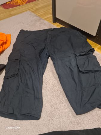 Kurze Cargo Hose EUR 62