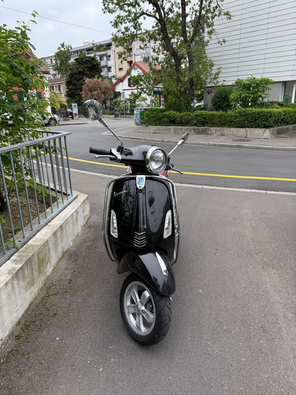 Piaggio Strada: Vespa Primavera 125 – Usato da Basel venduto da bon_vs2z