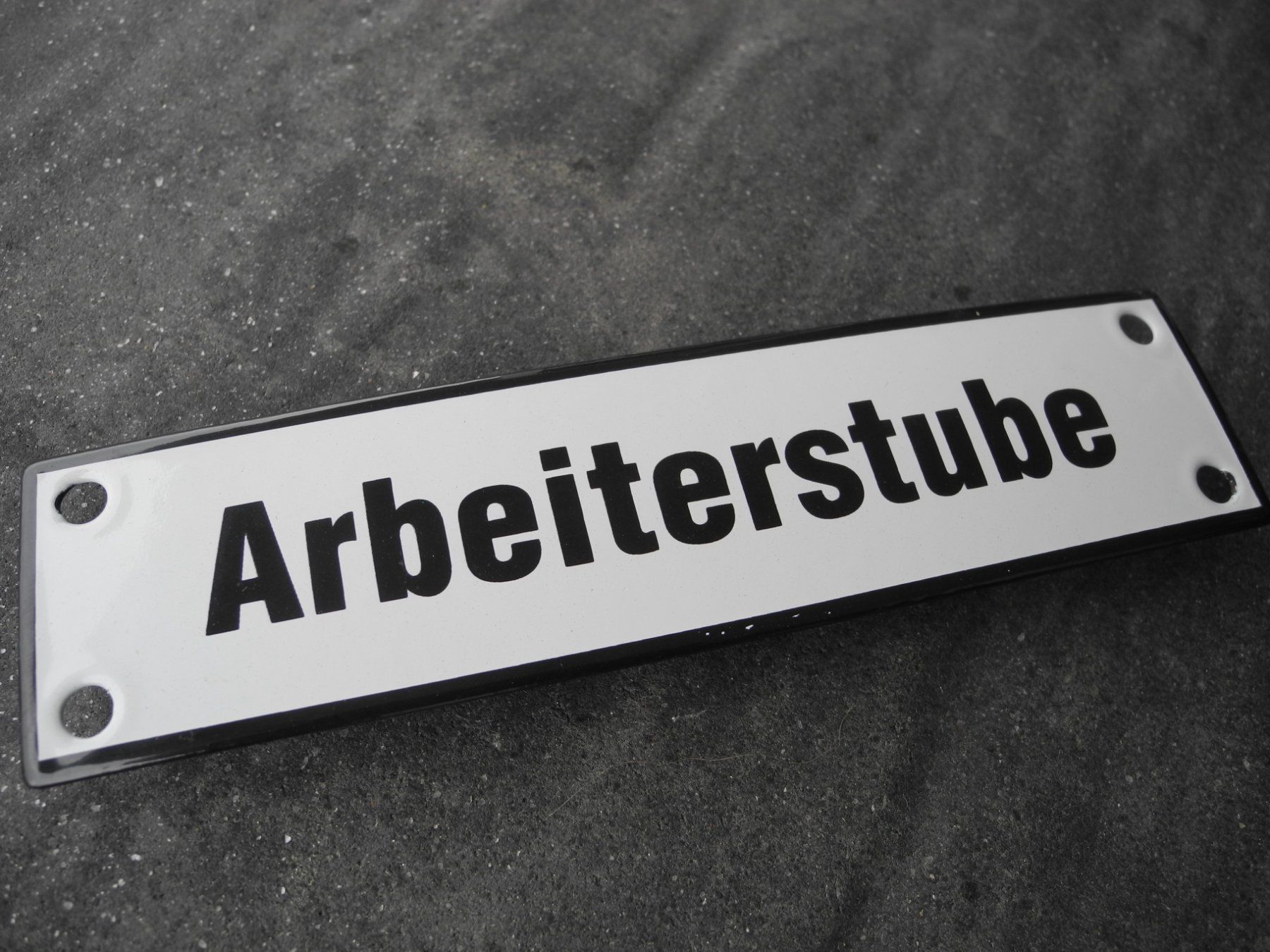 Insegne: ARBEITERSTUBE – Nuovo (secondo la descrizione) da Reinach AG venduto da Huckleberrysix 1