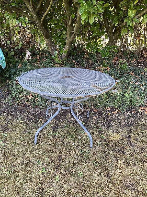 Tische: Gartentisch Metall – Gebraucht aus Bern von jad_v7zx 1