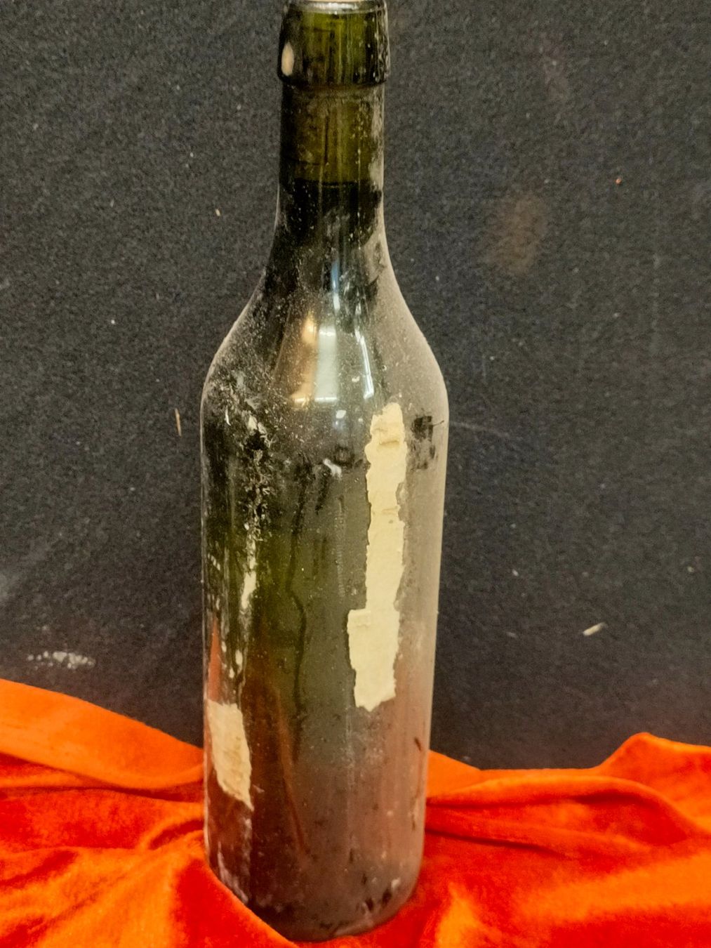 Vino: BOUTEILLE SURPRISE 2004 – Nuovo (secondo la descrizione) da Genève venduto da Leboucheoreilles 3