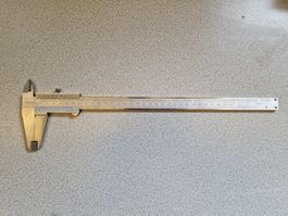 Mitutoyo Messschieber 300mm