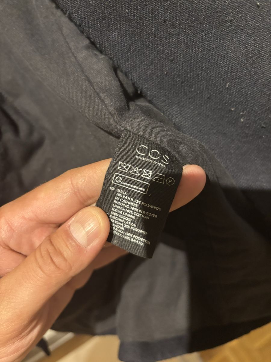 Cos Manteaux: Manteau COS noir capuche taille 46 – D'occasion à GENÈVE par Gaasss 6