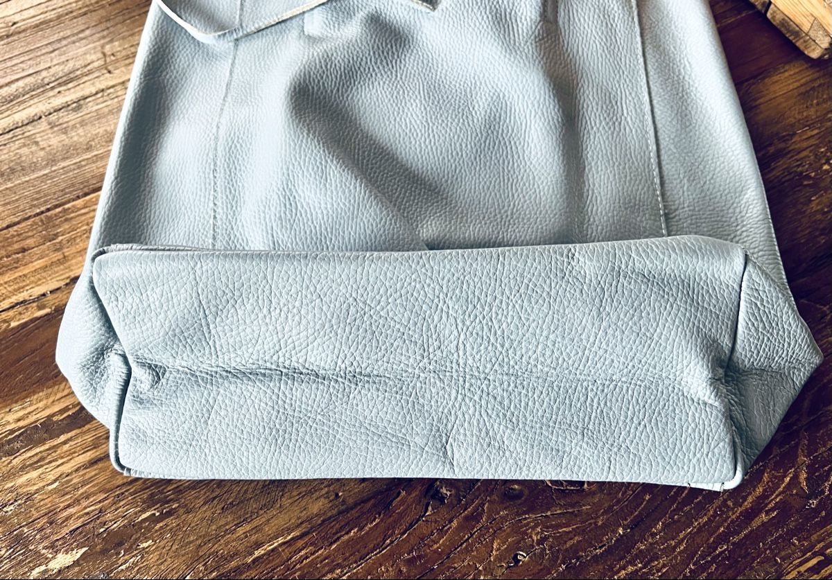Taschen für Damen: Tasche hellblau, Leder-Shopper  – Neu (gemäss Beschreibung) aus Lausen von Mysli1 2
