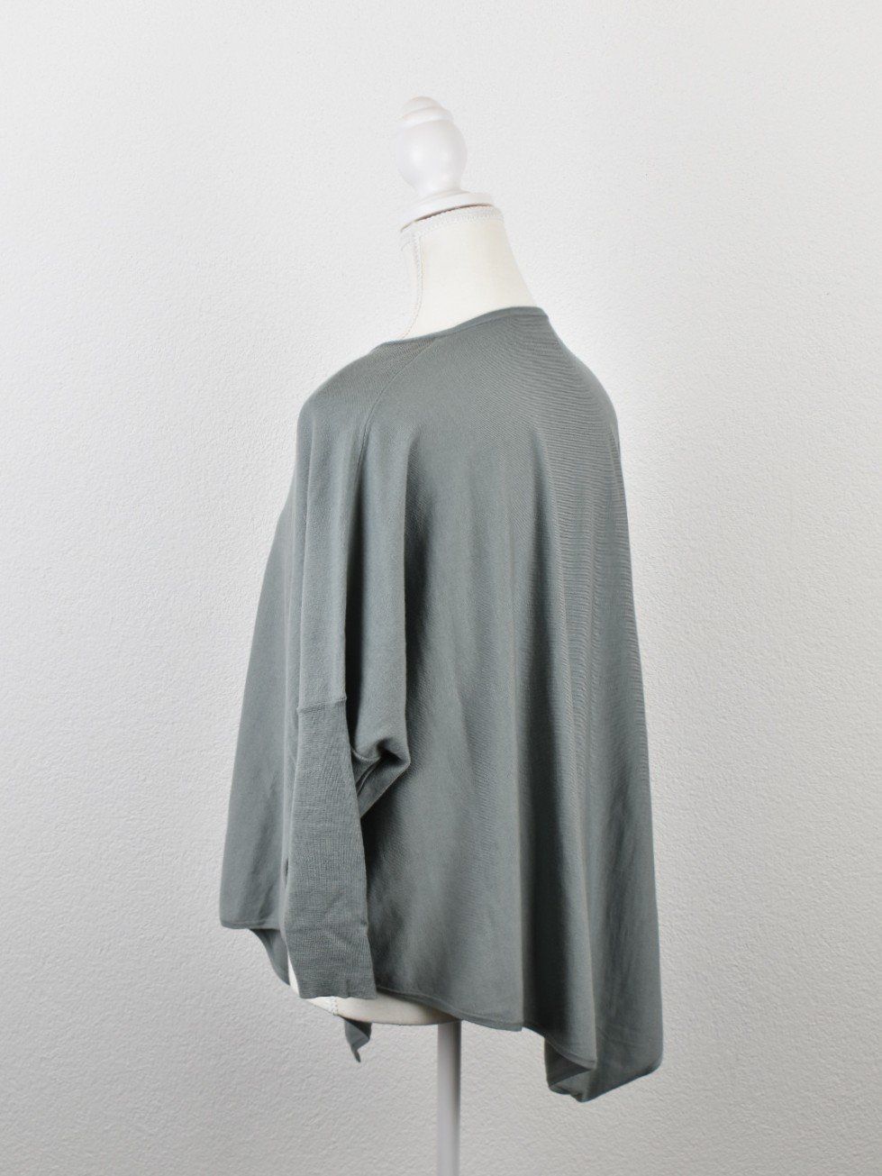 Hemisphere Pullover & Sweatshirts: Hemisphere Pullover, Gr.XS-M, salbeigrün, oversized – Gebraucht aus Nürensdorf von 2ND_STORY 3