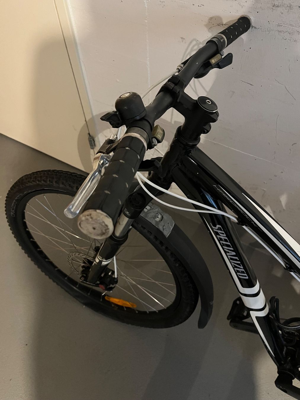 Specialized Velos: Specialized Hardrock 26" Mountain Bike – Gebraucht aus Zug von dzadvornov 1
