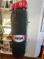 Boxsack und Boxhandschuhe