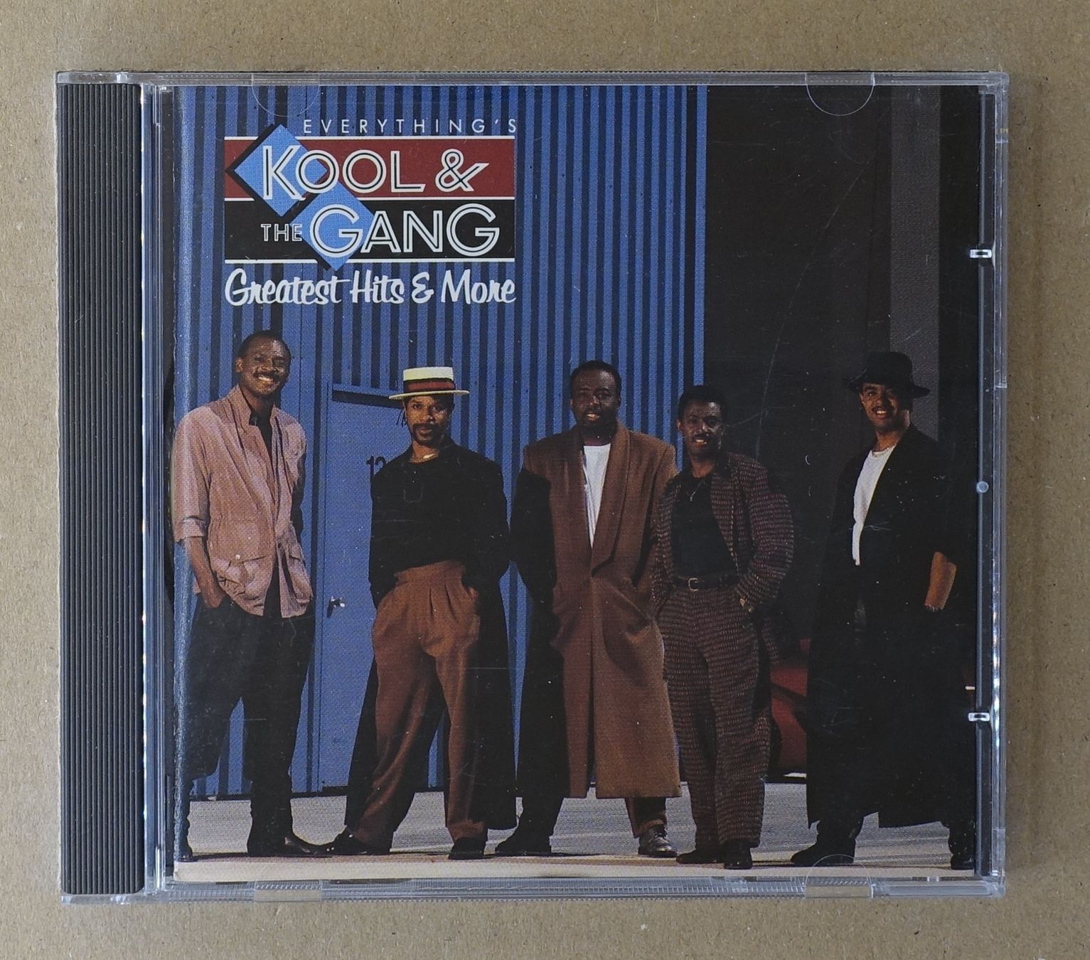 CD: Everything's Kool & The Gang - Greatest Hits & More - D13 – Usato da Sessa venduto da discoverymedia