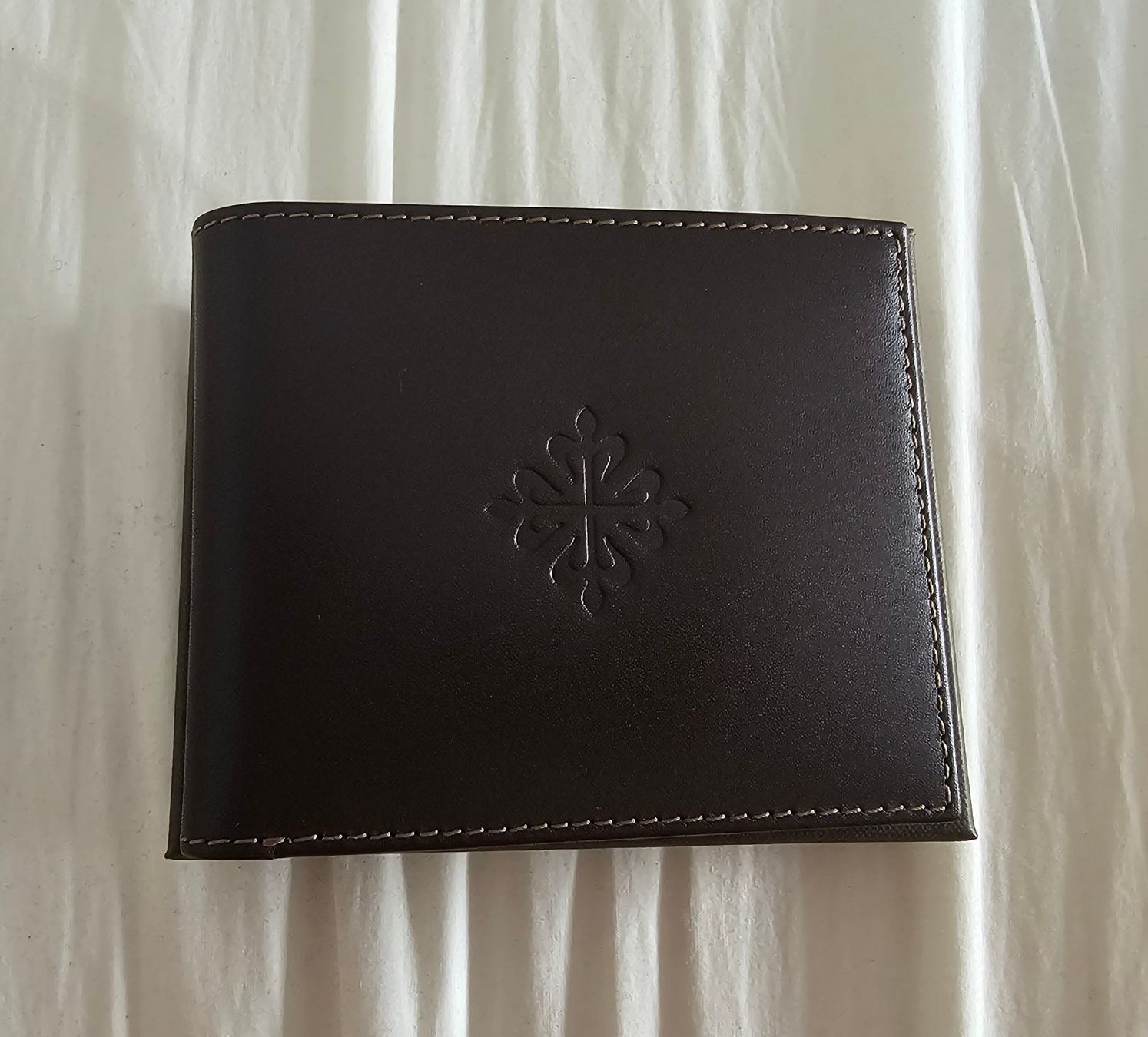 Patek Philippe Portafogli: Patek Philippe Brieftasche/Portemonnaie – Nuovo e nell'imballaggio originale da Salgesch venduto da Vintageswitzerland