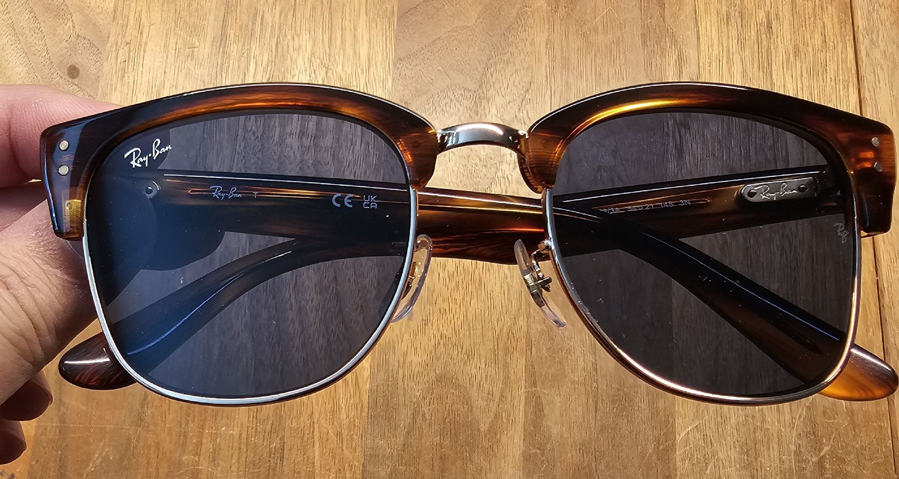 Ray-Ban Brillen & Gläser: Rayban Clubmaster Reverse Sonnenbrille – Neu und originalverpackt aus Oberwil BL von 007re