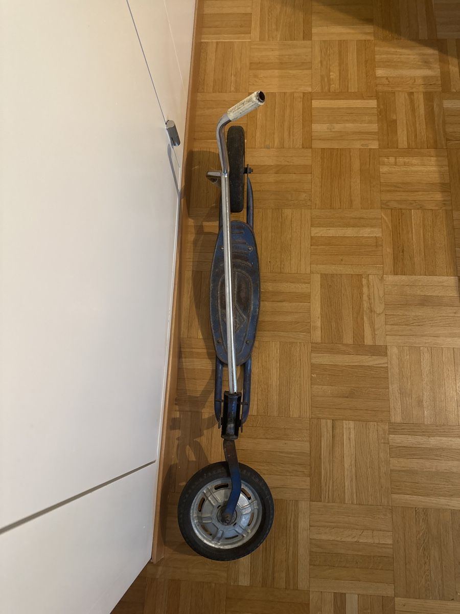 Tutte le decorazioni: Antikes Trottinett MG klappbar – Usato da Riedikon venduto da Torino99 5