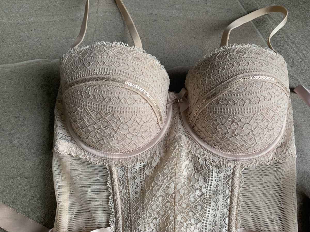 Altra biancheria intima: 3 er Set Spitzen- Corsage & Body Gr. 80C – Usato da Bühler venduto da Princess2016 2