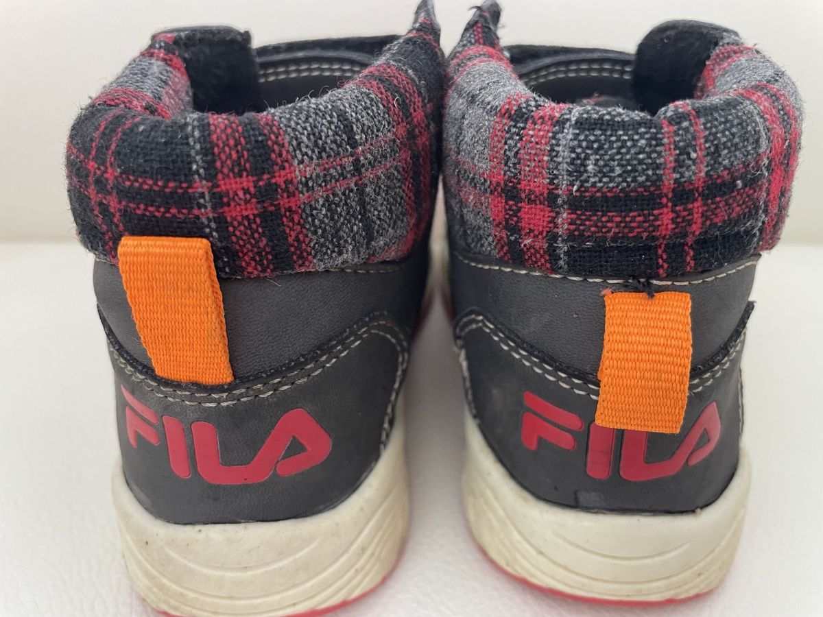Scarpe per cavalli: Kinder Stiefel Gr 25 FILA – Usato da Rüti ZH venduto da kar_xx9l 1