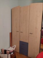 Kleiderschrank