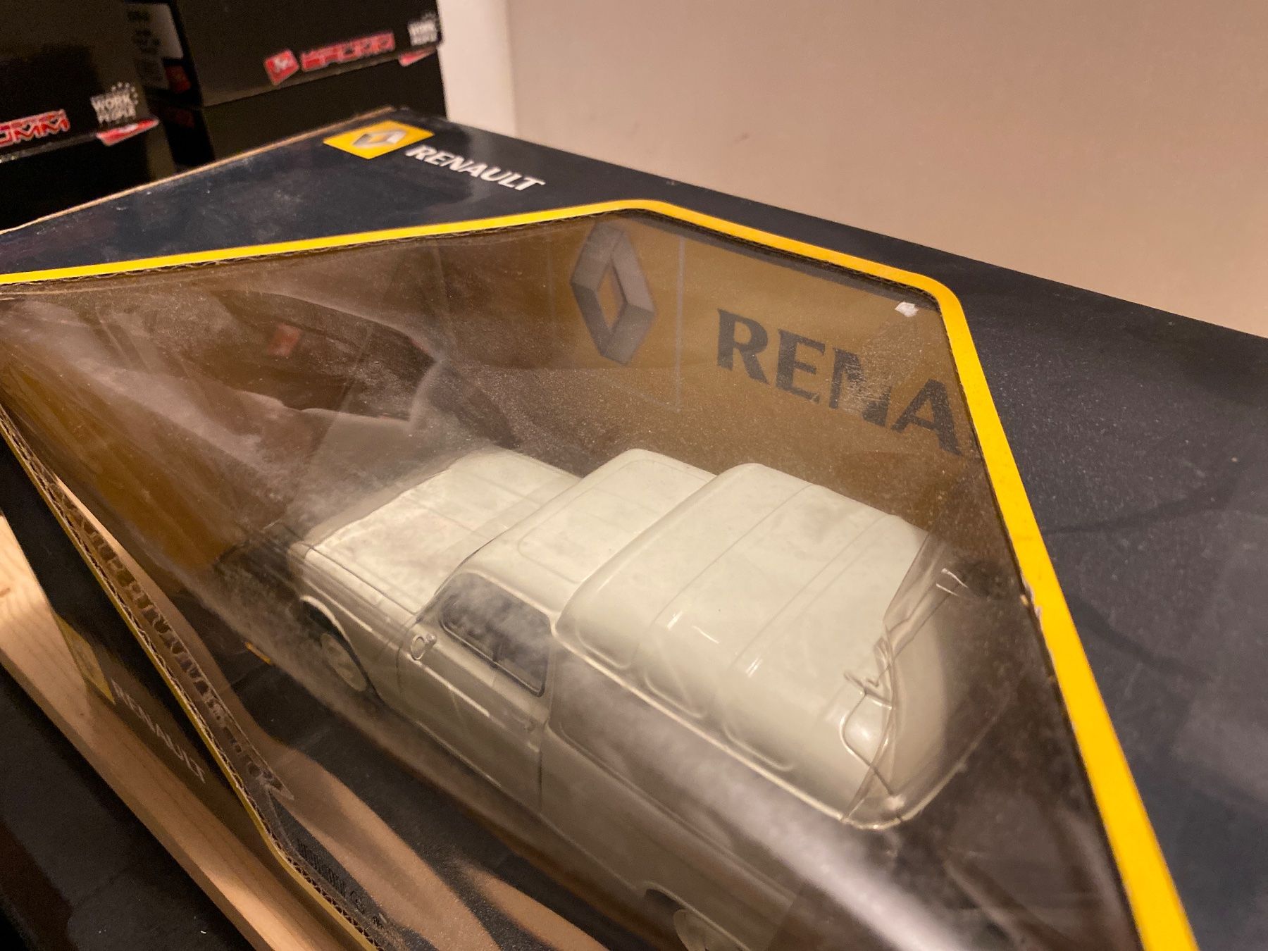 Renault Modellini d'auto: Renault 4 fourgonette 1/18 Norev, no Solido – Nuovo (secondo la descrizione) da Wohlen AG venduto da PrivatSammlung 3