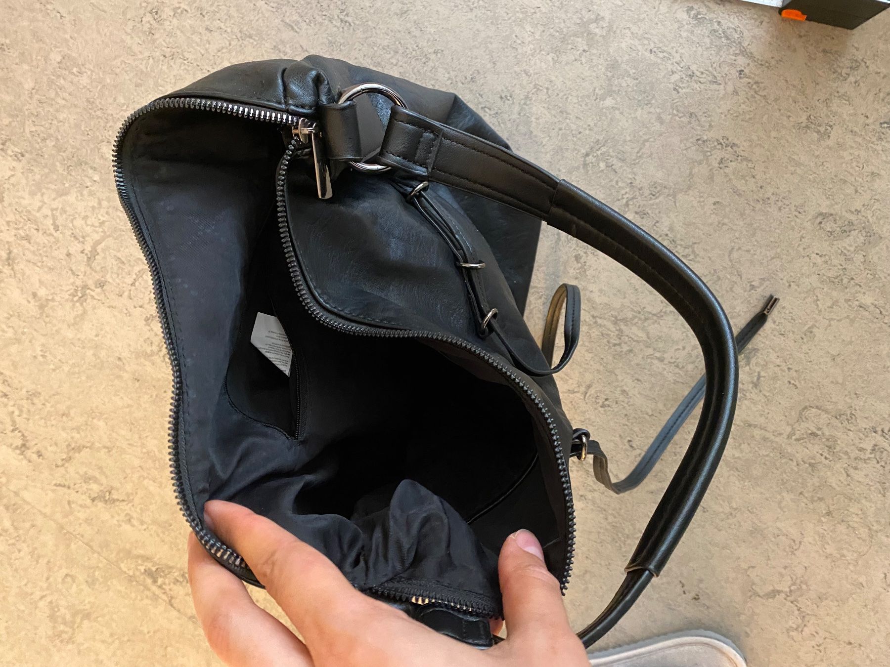Borse da donna: Schwarze Handtasche top Zustand NP 80 CHF – Usato da Zürich venduto da Gamecards 2