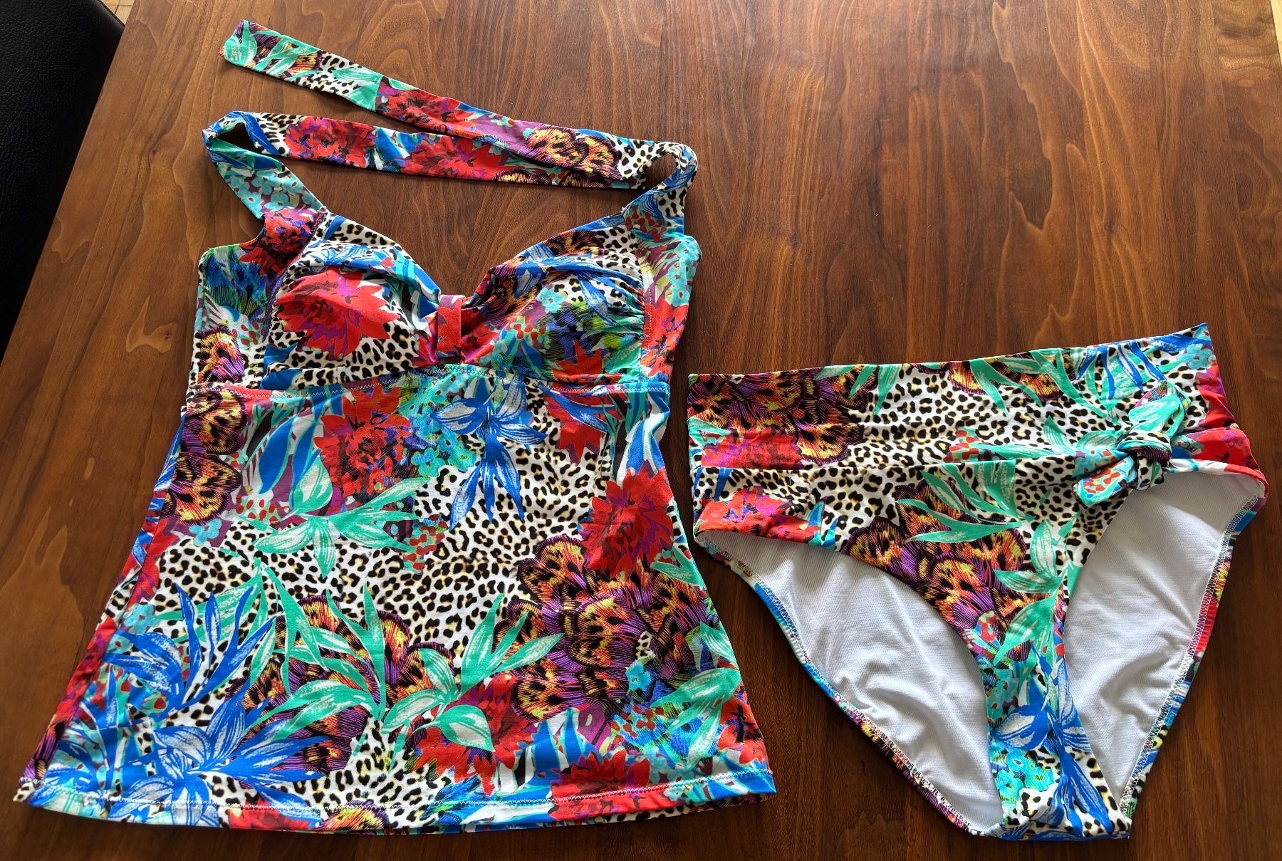 Beldona Costumi da bagno & Bikini: Tankini Set von BELDONA – Nuovo (secondo la descrizione) da Zürich venduto da Tzhkely24