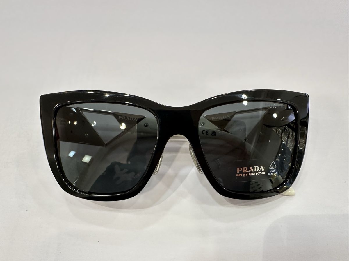 Prada Brillen & Gläser: Prada Sonnenbrille SPR 21Y – Neu und originalverpackt aus Muralto von Brillen-outlet