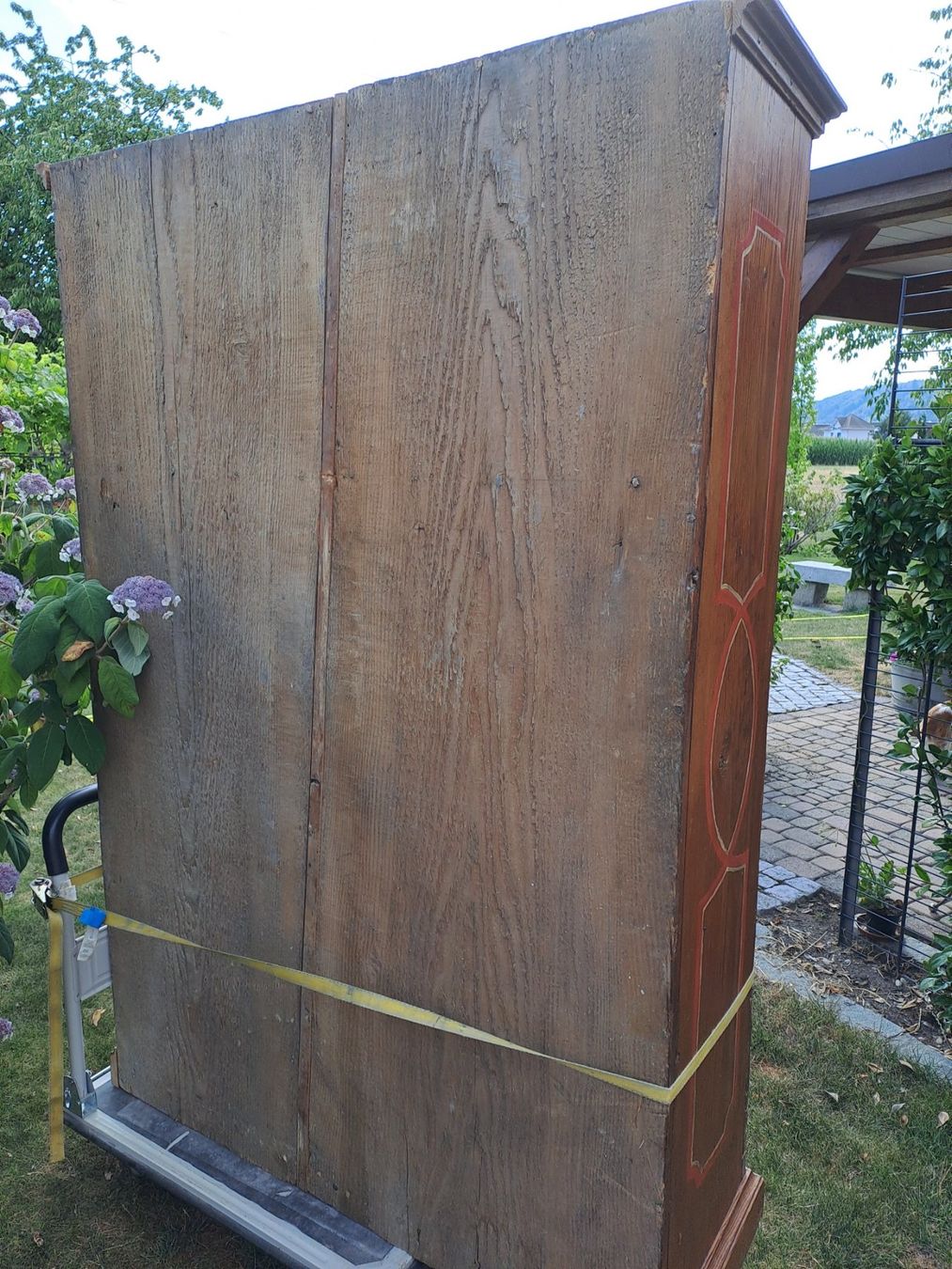 Armoires: Antiker Schrank – D'occasion à Worben par Haguhans1 2