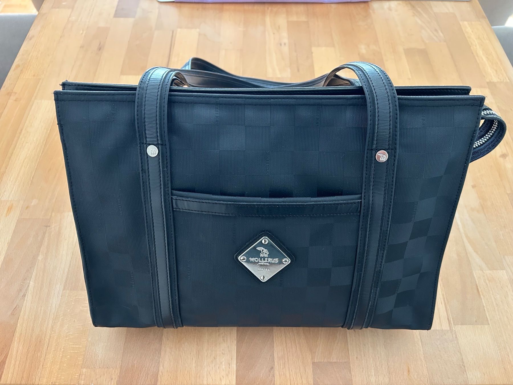Maison Mollerus Borse da donna: Maison Mollerus Shopper Handtasche schwarz – Usato da St.Gallen venduto da darkmoto11 1