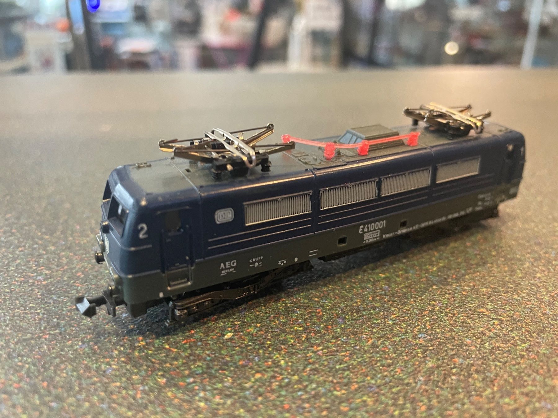 Lima Modellini di ferrovie: Lima Spur N E410 DB Analog – Usato da Chiasso venduto da Carrara-Modellismo 2
