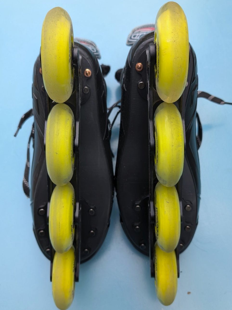 Pattini in linea & Pattini a rotelle: Hockey Inline Skates, Gr. 8 (43) – Usato da Roggwil BE venduto da Xmopx 2