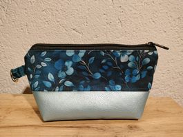 ** Kosmetiktäschchen ** Etui ** Necessaire **