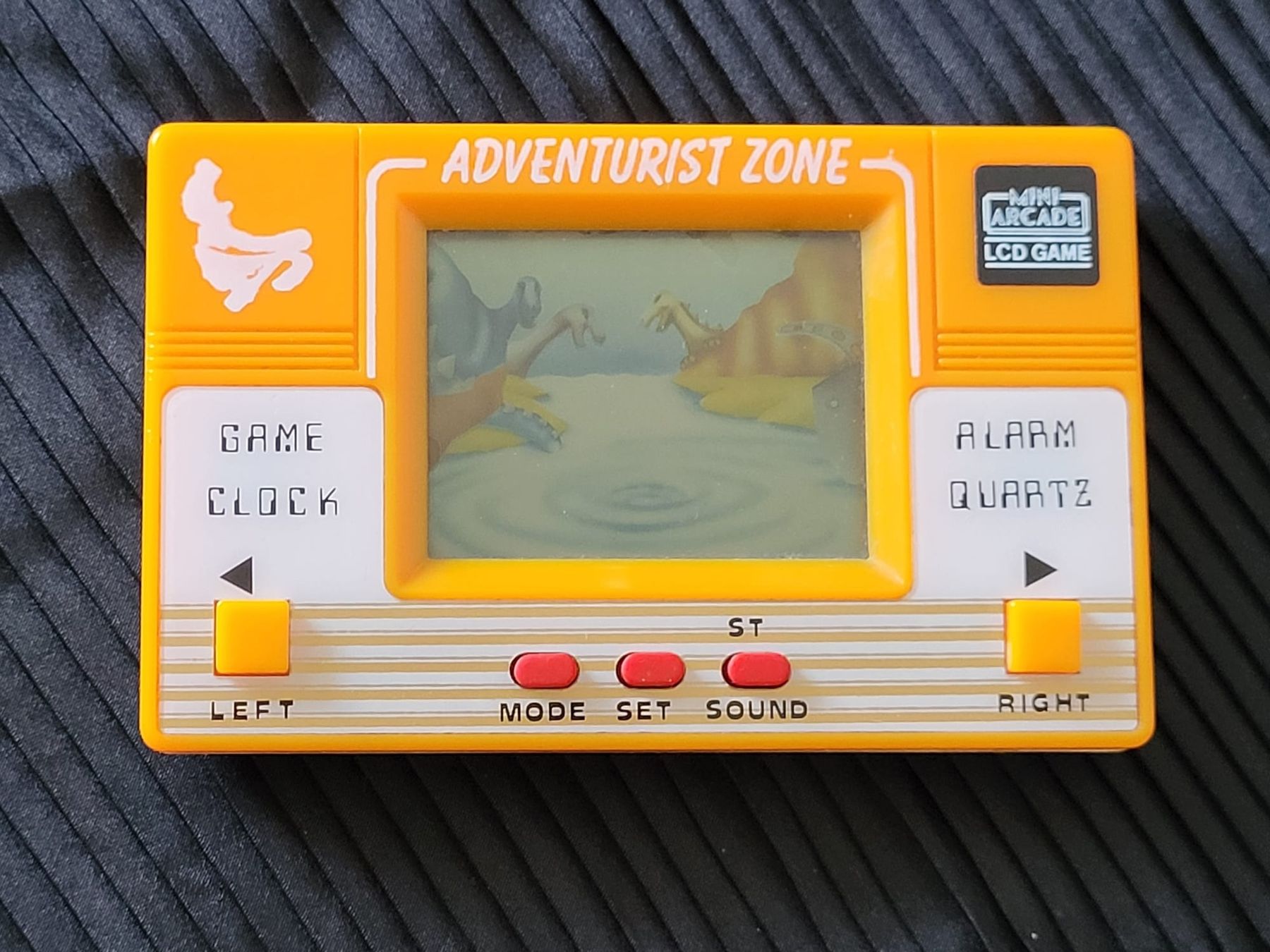 Giochi: LCD Game Handheld "Adventurist Zone" gelb gebraucht – Usato da Allschwil venduto da Dayami 1